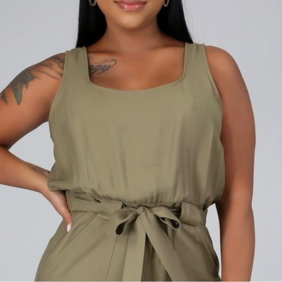 Dressy olive jumpsuit - Picture 2 of 4